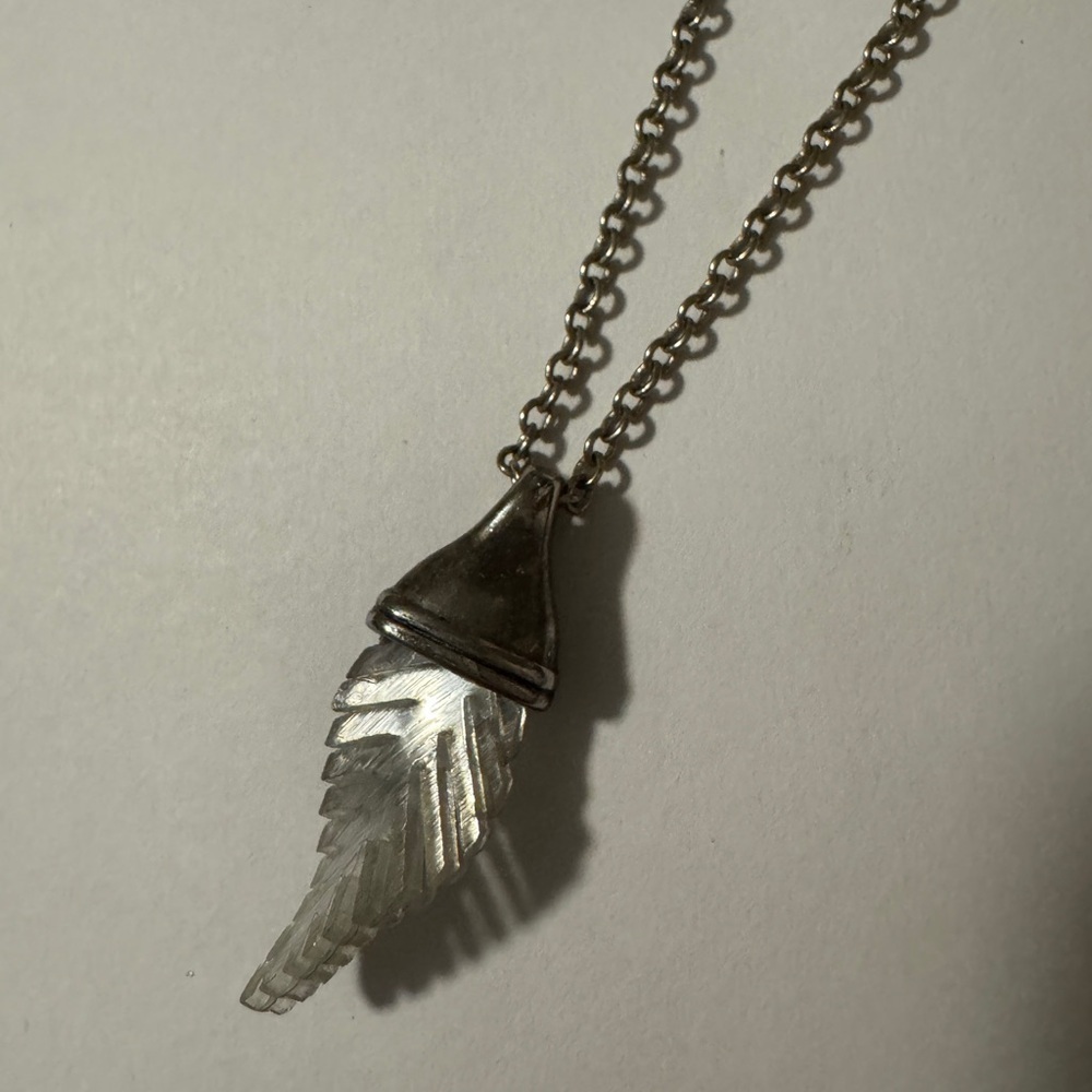 White Leaf Pendant Necklace